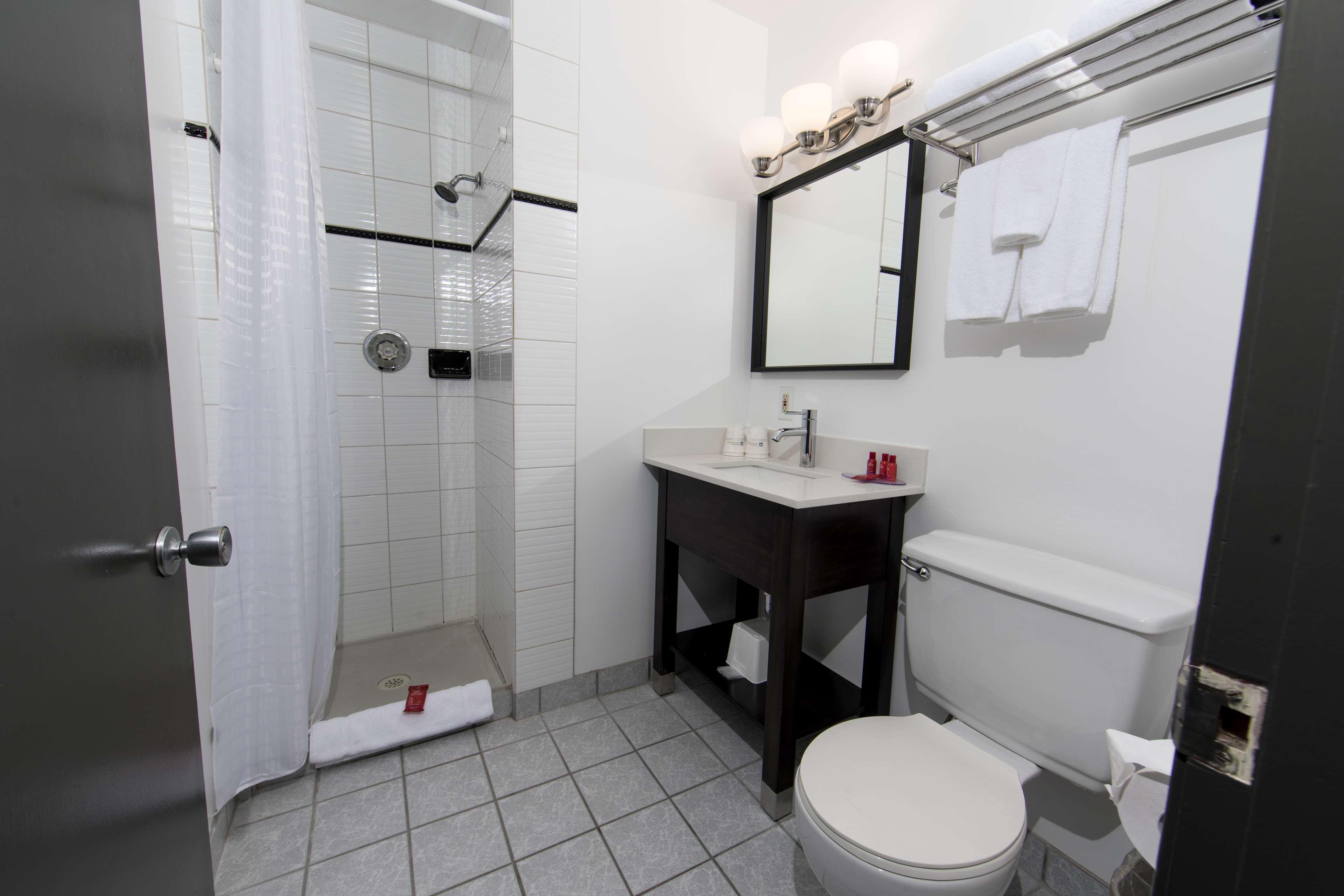Surestay Hotel By Best Western Каслгар Экстерьер фото