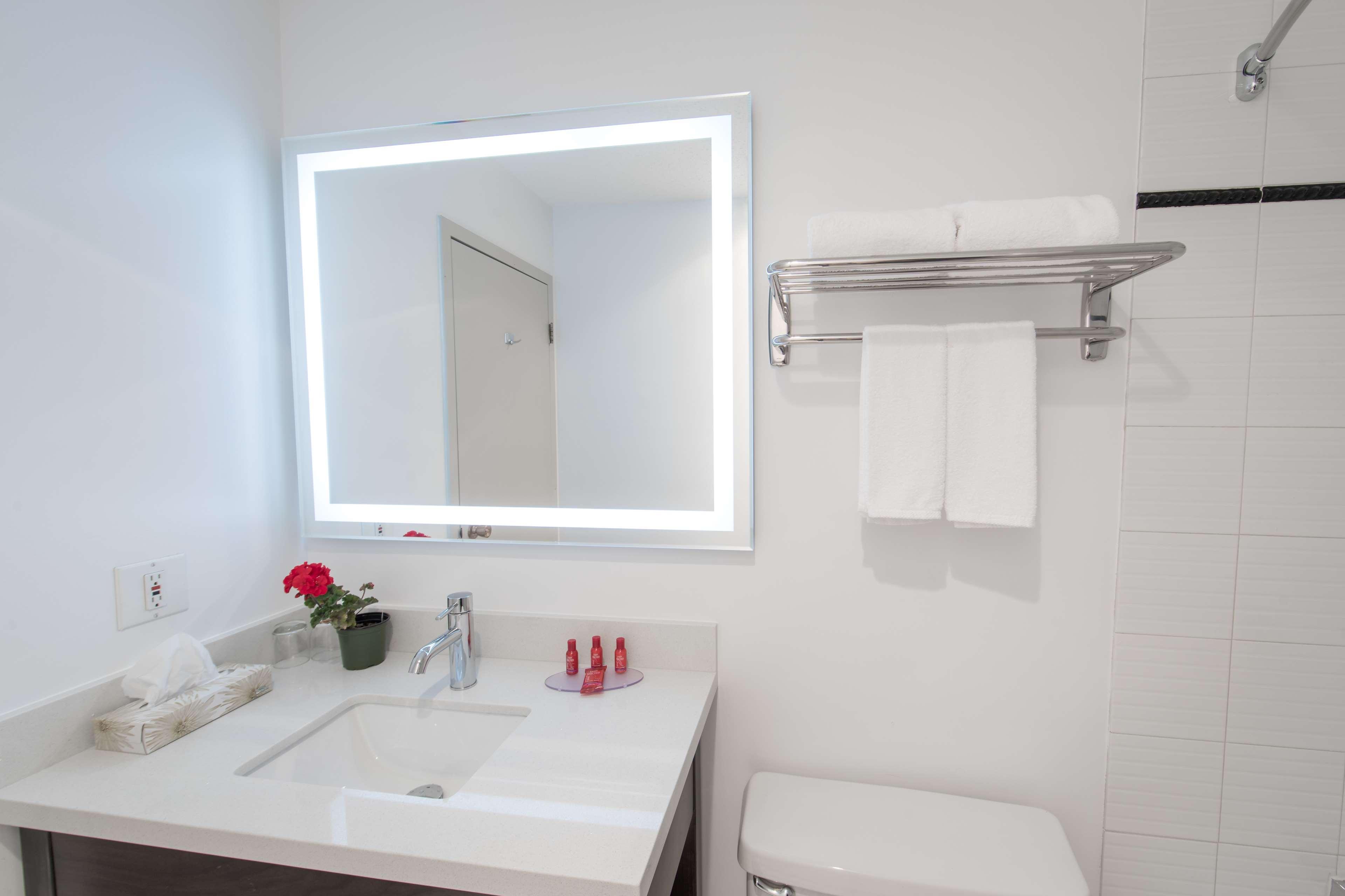 Surestay Hotel By Best Western Каслгар Экстерьер фото